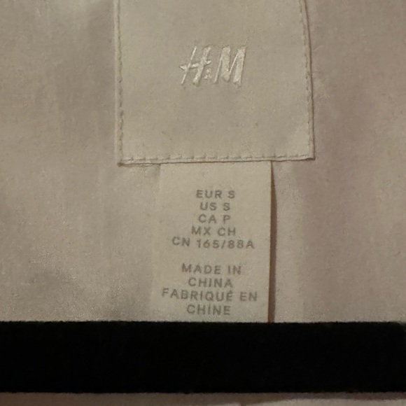 H&M Blazer - Picture 3 of 4